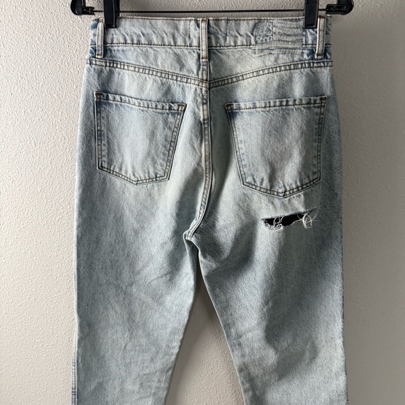 New REVICE Denim Ex-Boyfriend Jeans Player One Denim Distressed Women’s Size 28 - Picture 13 of 16